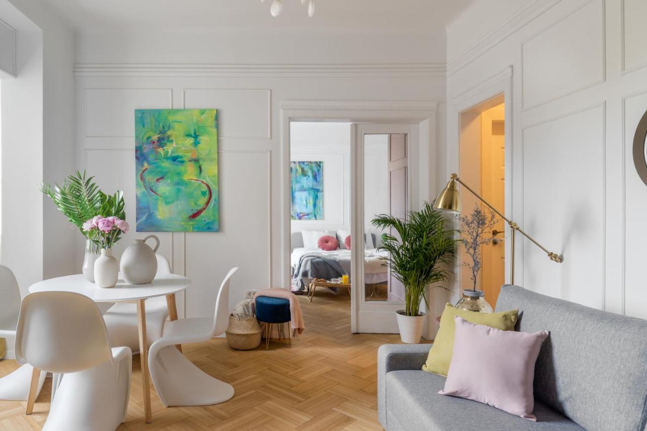 Apartament Little Paris By Urbanesq Bukareszt Zewnętrze zdjęcie